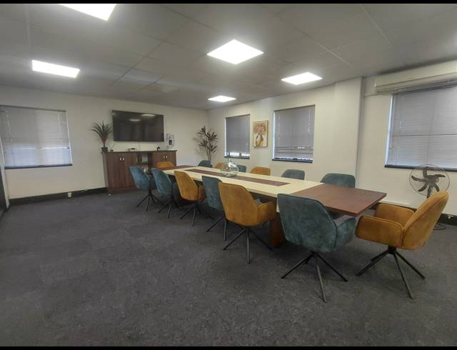 428M² OFFICE TO LET IN BRYANSTON